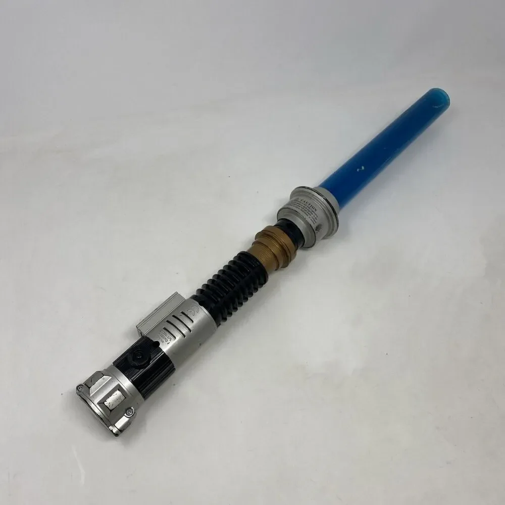 2004 Star Wars Electronic Light Saber Obi Wan Kenobi Blue Light Up Vibration